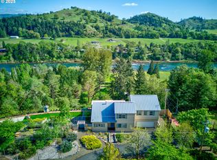 14115 N Bank Rd, Roseburg, OR 97470