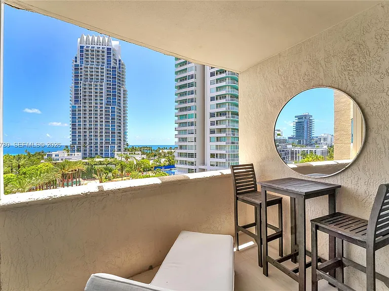 300 S Pointe Dr #809 — Photo 26