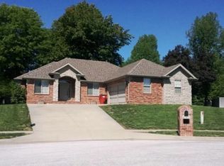 617 S Monterrey Ave, Springfield, MO 65802