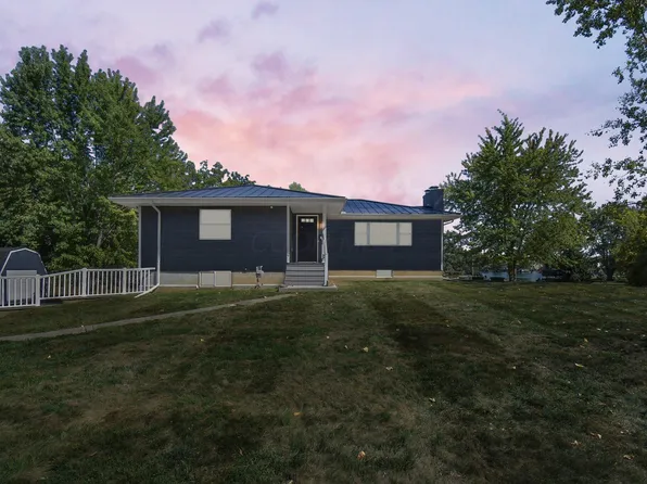 1831 Huron Dr, London, OH 43140