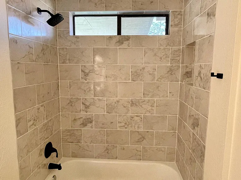 Shower and bathtub. High end fixtures and great water pressure