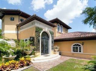 6900 Maynada St, Coral Gables, FL 33146