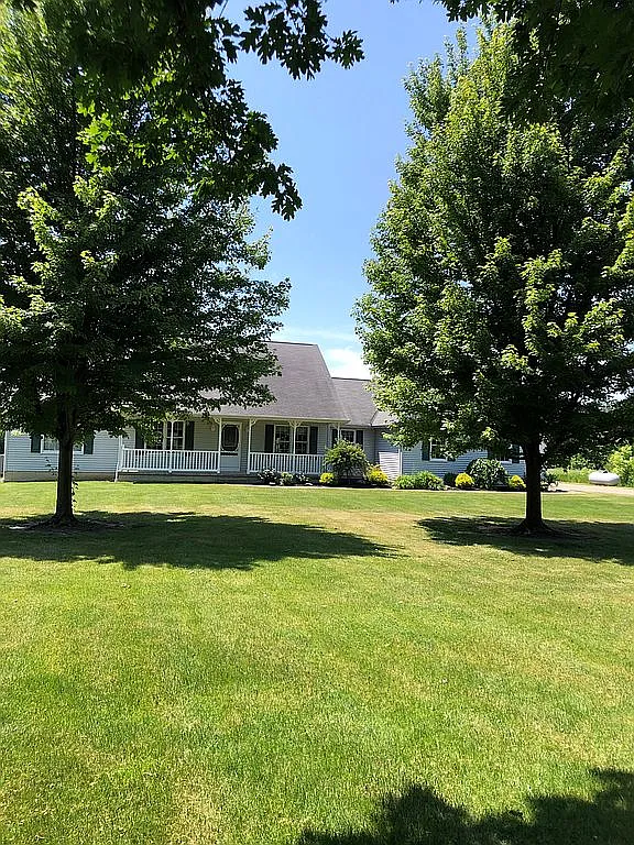 16366 Island Rd photo 1