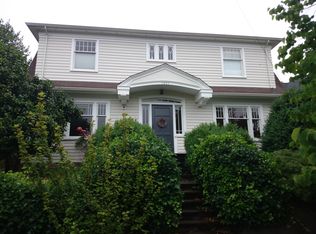 1601 2nd Ave W, Seattle, WA 98119