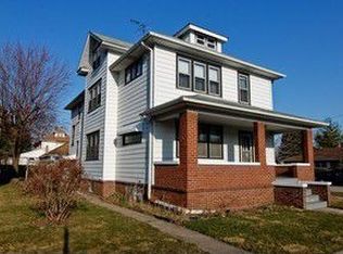 802 S Jackson St, Waukegan, IL 60085