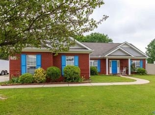 123 Beaconsfield Dr, Meridianville, AL 35759