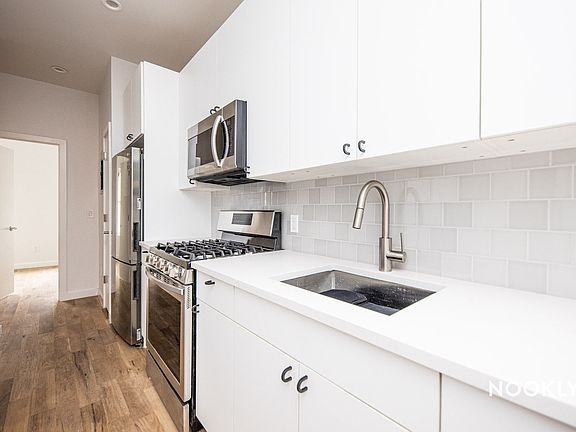 3rd image of 569 Morgan Ave #4