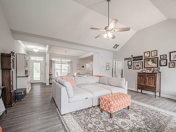 4th image of 2209 Longway Ct