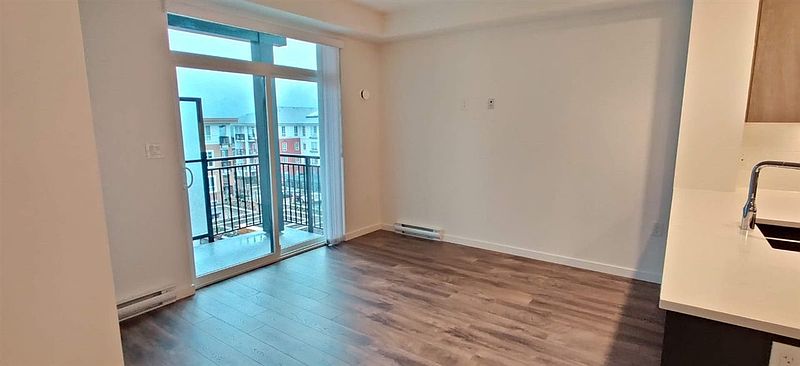 Coquitlam Apartment for rent - 1 Bedroom — photo 2