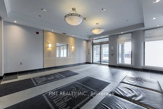 550 Front St W #427 — Photo 24