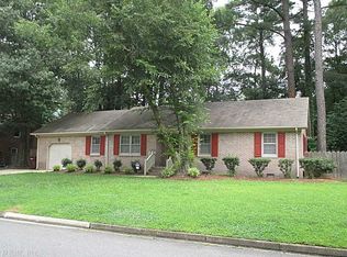 520 Southfield Dr, Chesapeake, VA 23322