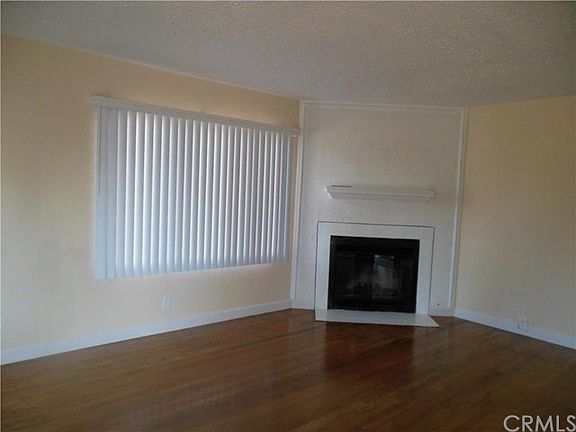 4th image of 11463 McLaren St