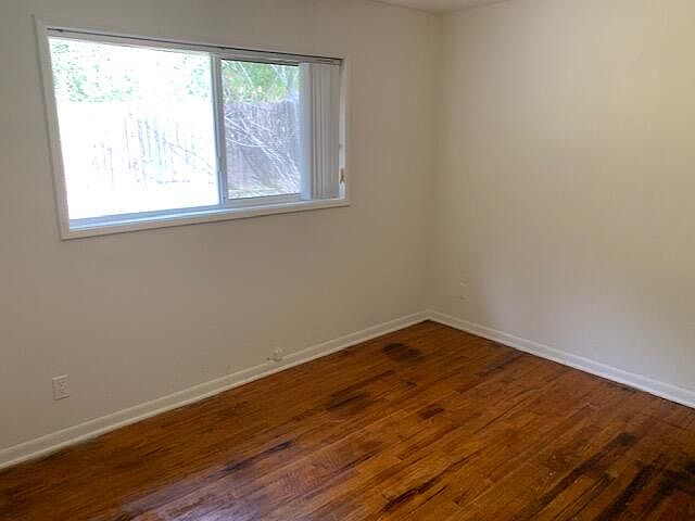 1st image of 1514 Benton Dr