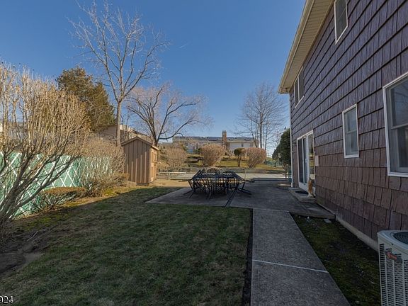 2nd image of 23 Carr Pl