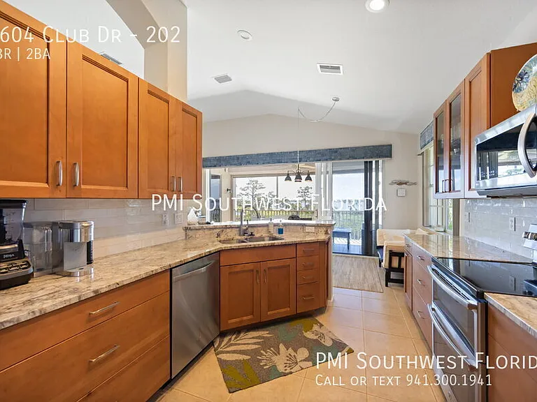 4604 Club Dr #202 — Photo 14
