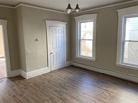 1st image of 366 Lake Ave APT 1