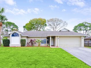 855 SE Polynesian Ave, Port Saint Lucie, FL 34983