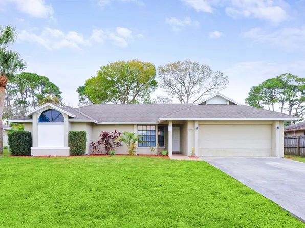 855 SE Polynesian Avenue, Port St Lucie, FL 34983