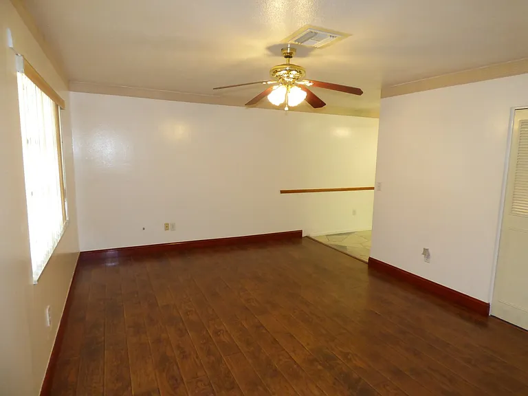 1358 Arrow St — Photo 3