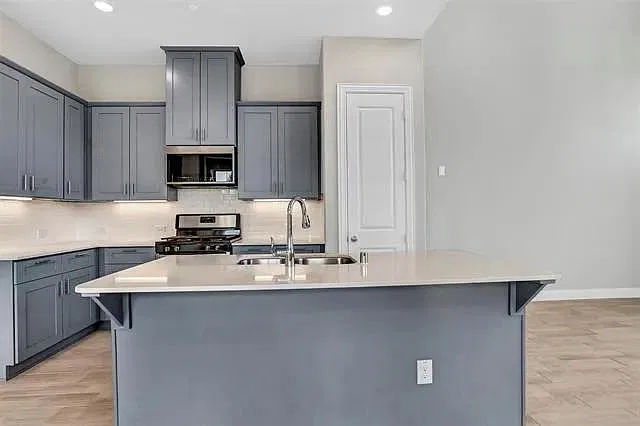 4111 Wetstone Ln — Photo 2