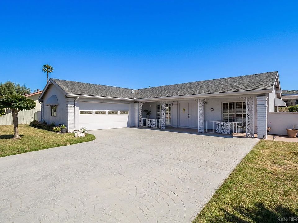 1st image of 1622 W Country Club Ln