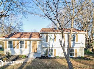 806 Elizabethan Dr, Greensboro, NC 27410