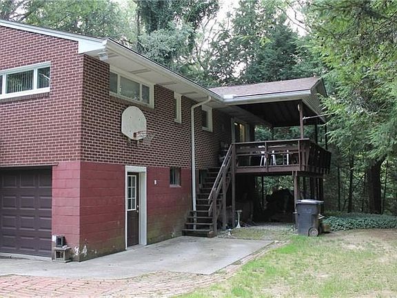 2nd image of 419 Edgewood Dr