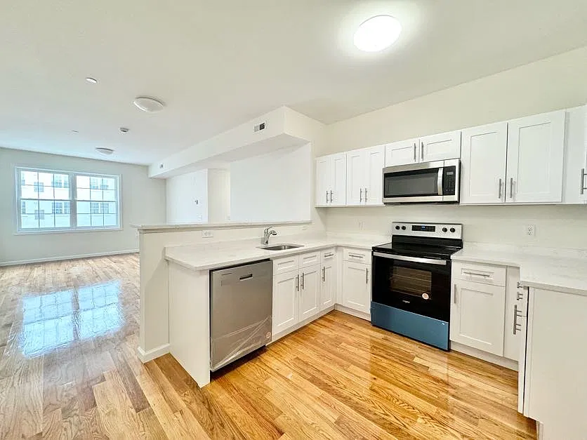 1269A Main St #412