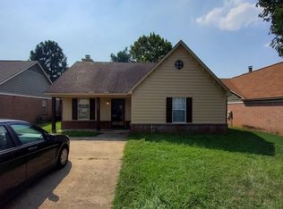 7051 Hampton Dr, Horn Lake, MS 38637