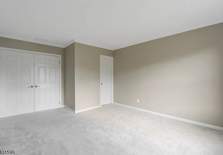 24 Spring Valley Blvd — Photo 16