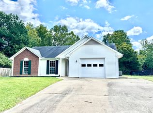 1038 Thorncrest Dr, Fletcher, NC 28732