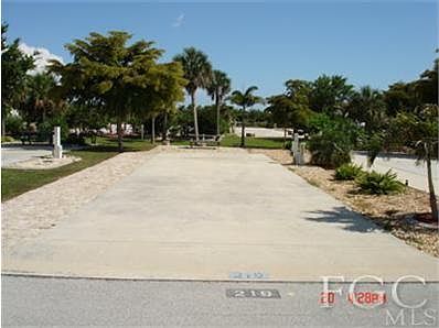 1st image of 219 Stingray Ln