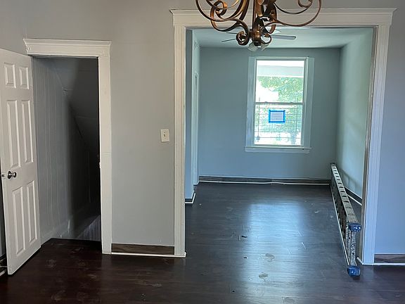 2nd image of 1115 N Lakewood Ave