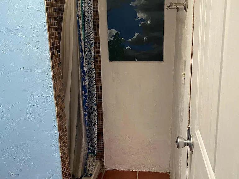 2817 E Lester St #2 — Photo 3