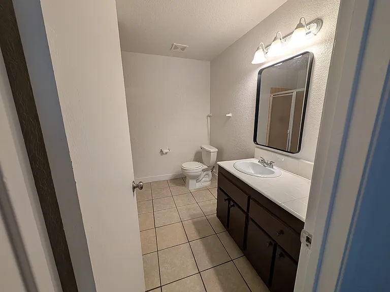 9227 Kelley Dr — Photo 15