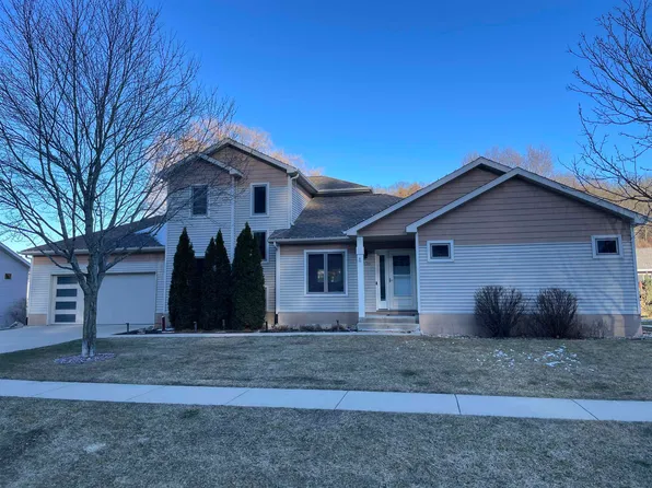 1136 Gils Way, Cross Plains, WI 53528