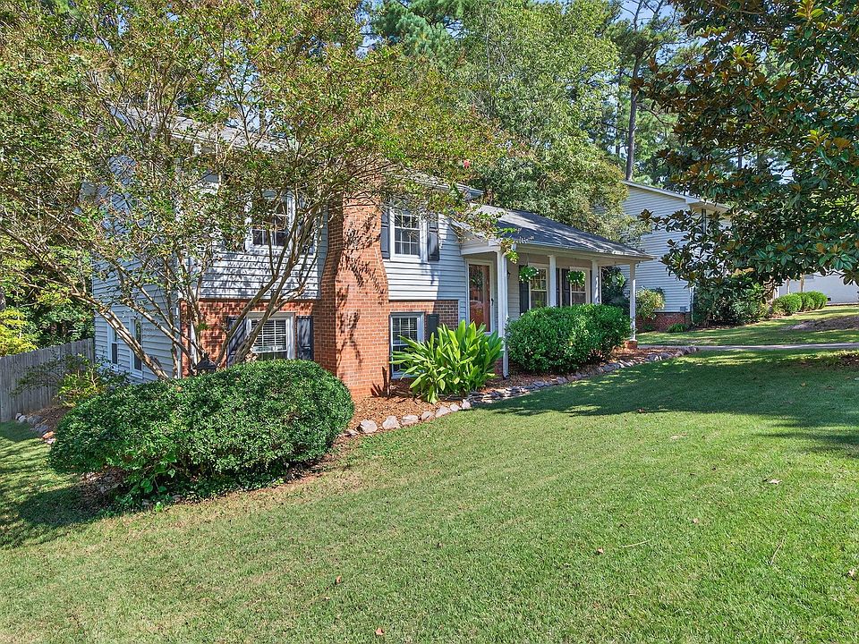 1st image of 1112 Whippoorwill Ln