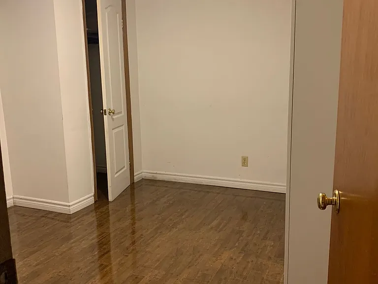 6079 Tillsdown Dr — Photo 5