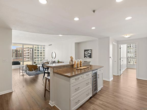 5th image of 510 1st Ave Unit 805