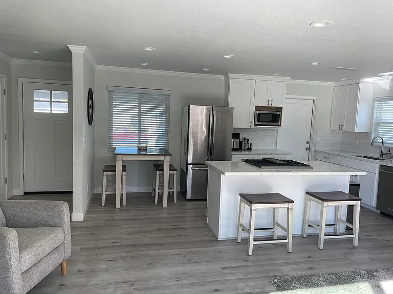 1818 Mercury Way — Photo 8