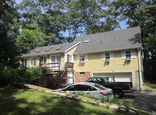 194 Shannock Hill Rd, Richmond, RI 02892