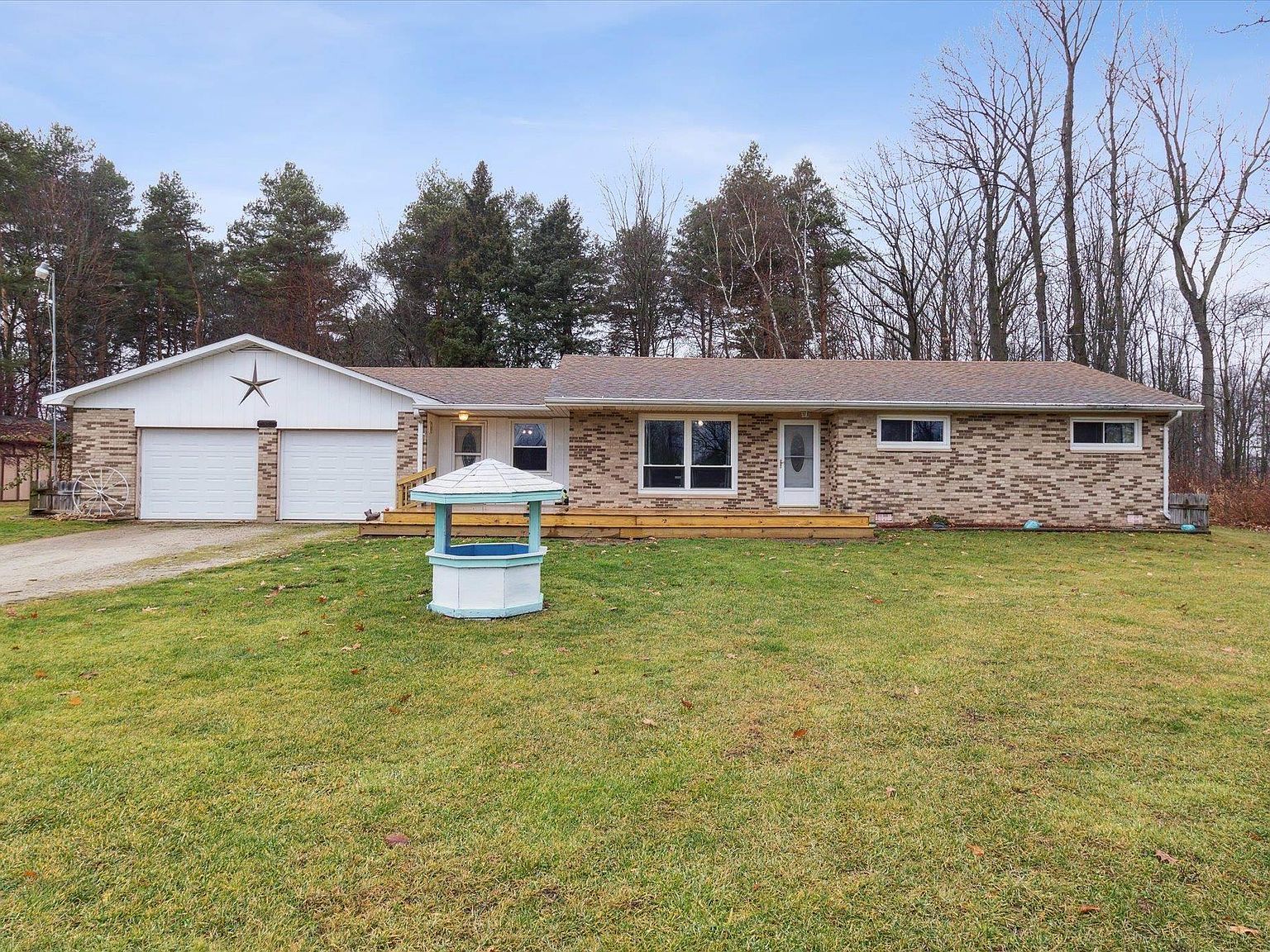 3246 S County Line Rd, Lennon, MI 48449 Zillow