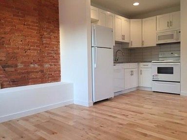 1st image of 916 N 15th St #C
