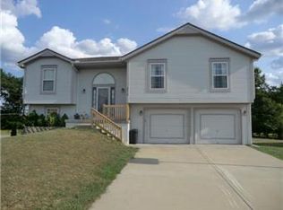 3719 NE 81st St, Kansas City, MO 64119