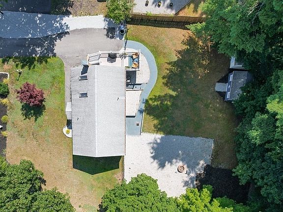 4th image of 8 Haskell Rd