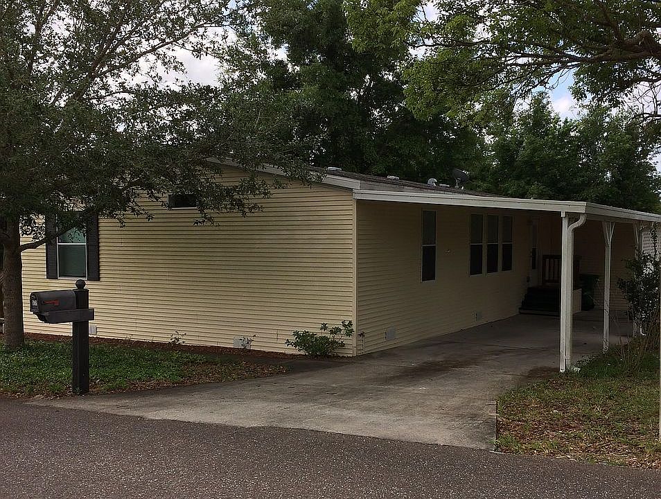 2nd image of 538 Hawthorne Dr