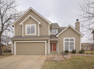 15773 S Bradley Dr, Olathe, KS 66062