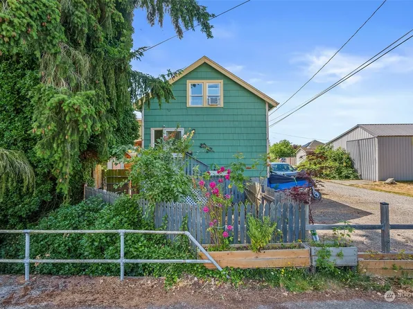 411 Yew Street, Centralia, WA 98531