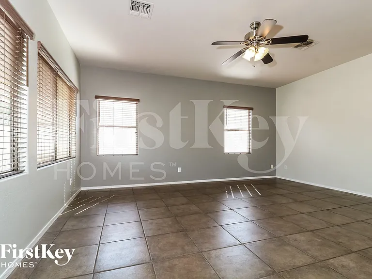 16196 W Hearn Rd — Photo 3