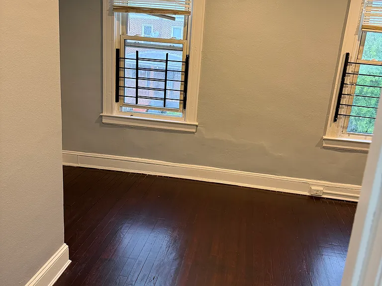 3333 Ravenwood Ave — Photo 5